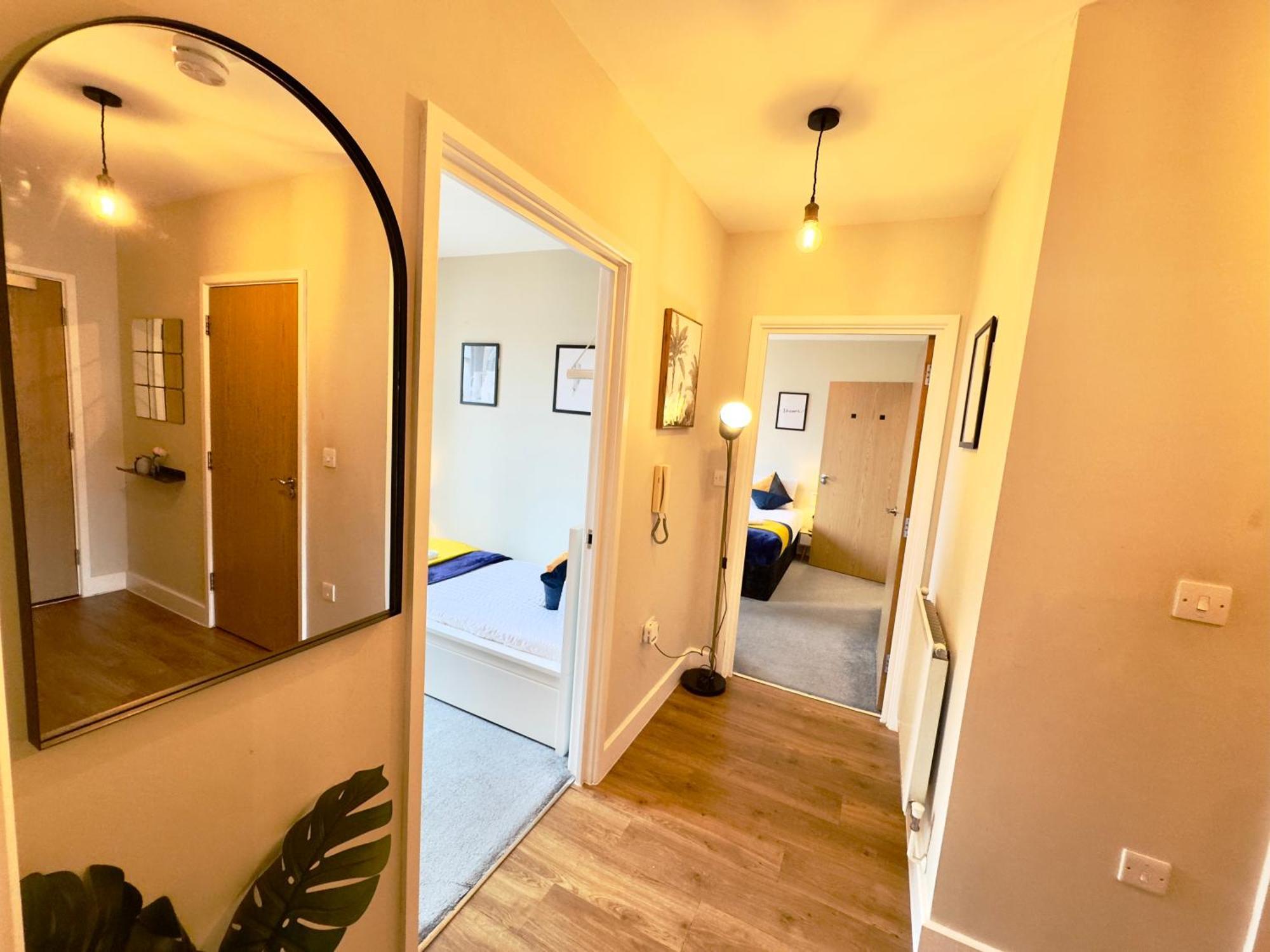2 Bedrooms 2 Bath Modern Flat, Londdon View Balcony Londra